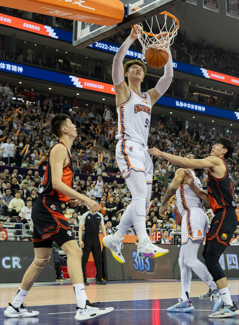 泰山队王大雷照片